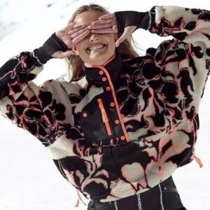 FP Movement Fleece Jacket Large Magnolia Floral NWT Oversized Cozy Half Zip Boxy